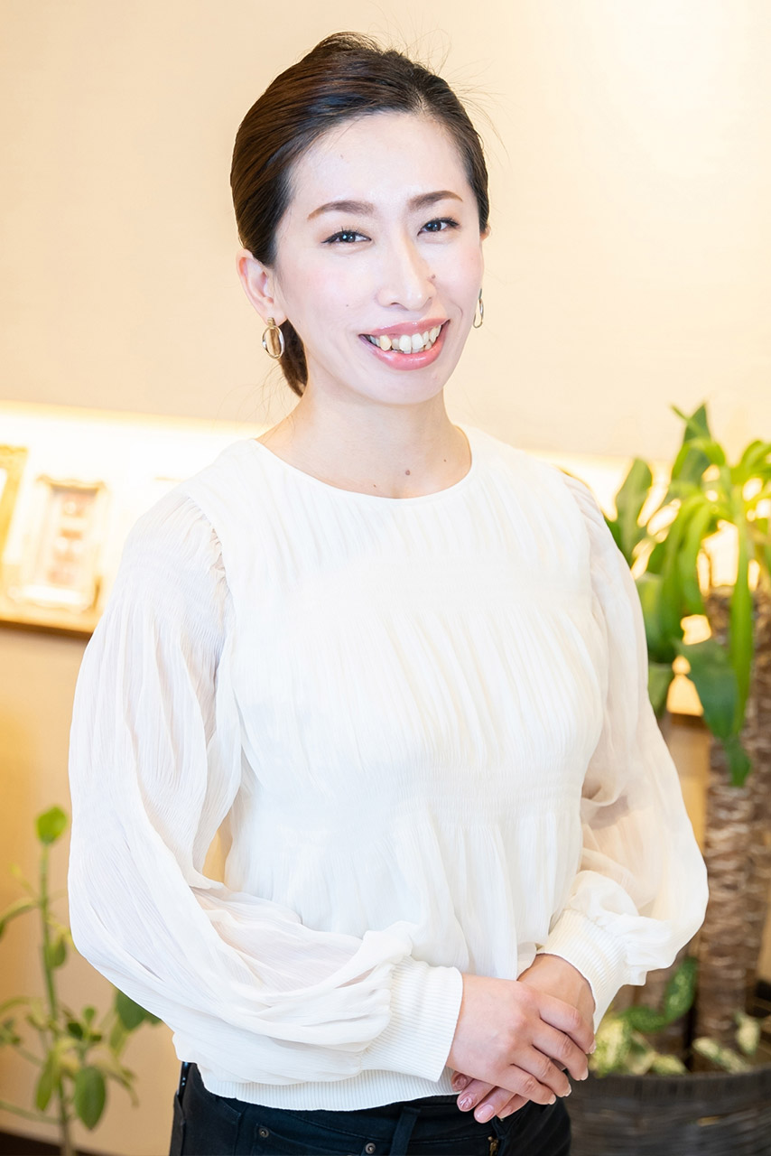 西村由佳子